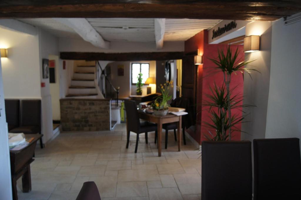 La Claveliere Hotel *